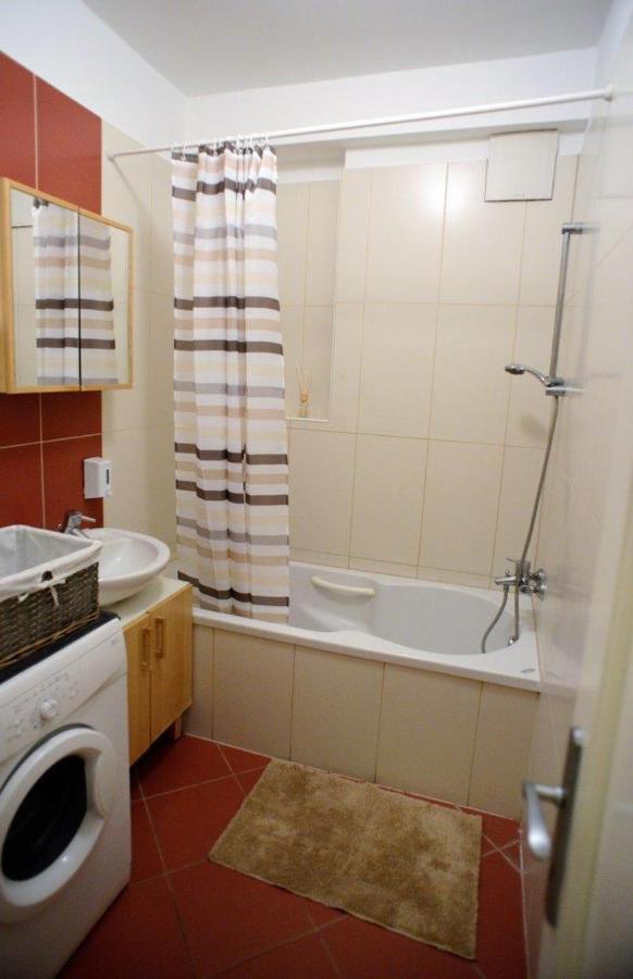 Bpm-Apartment Diamond In Gozsdu Court Budapest Bagian luar foto